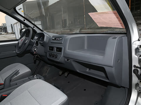 2025 Wuling Yangguang Image 11